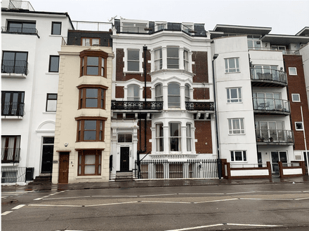 Two bed flat in Southsea seafront location